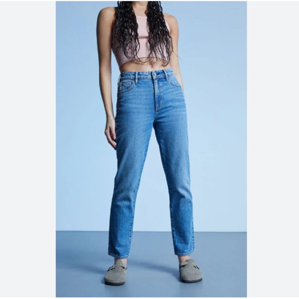 PacSun Medium Blue Mom Jeans | Approx. Size 28 | High Rise | Button Fly